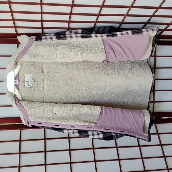 Women's Sherpa-Lined Shacket - Picture 5 of 8